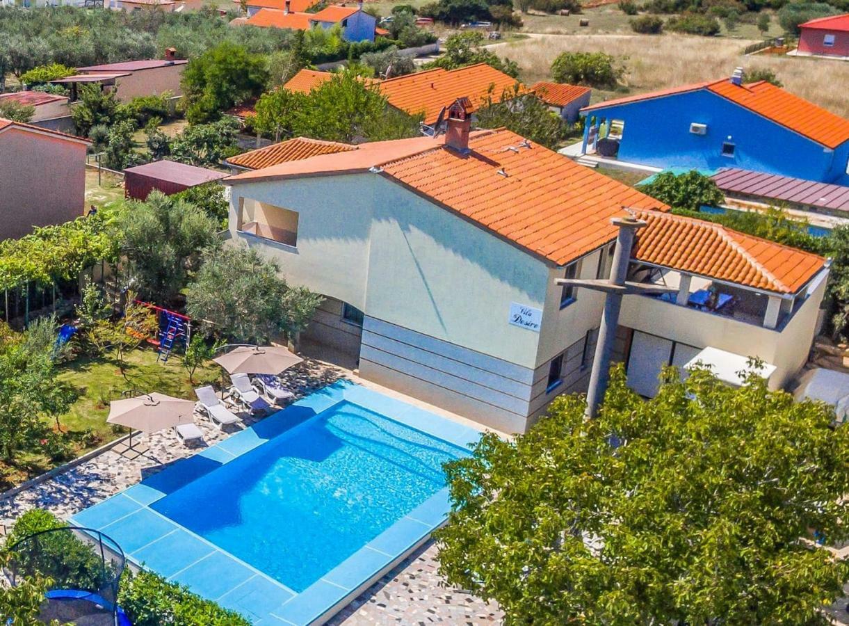 All Seasons Apartment Pula Exterior photo